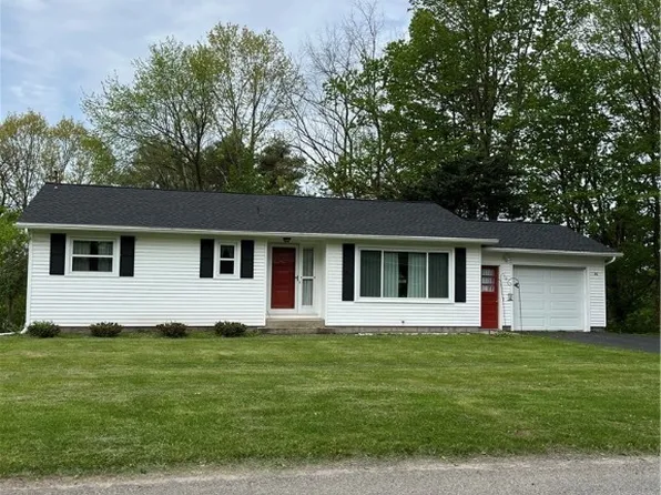 30 Sunset Ln, Springville, NY 14141
