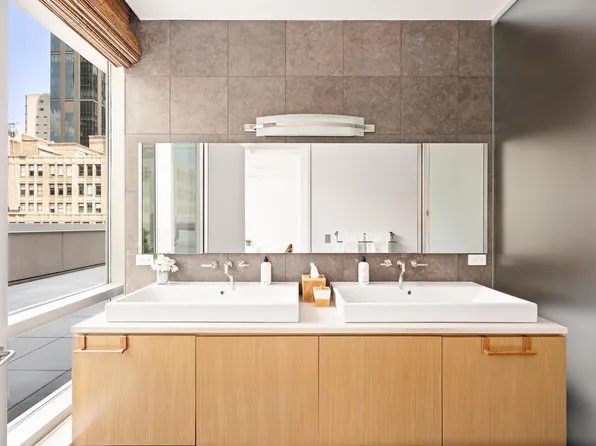 76 Madison Avenue image 14 of 19