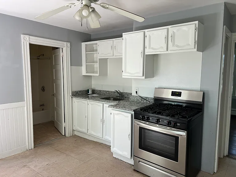 13 Forest Ave #2 — Photo 1