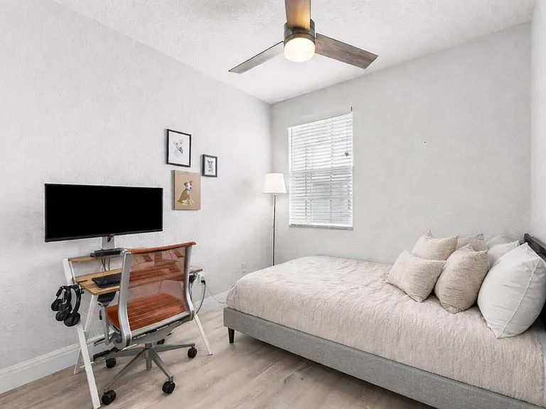 295 NE 5th Ave #22 — Photo 24