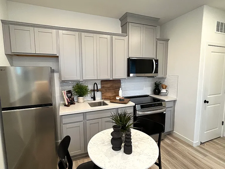 2355 E 8th St #1 — Photo 3
