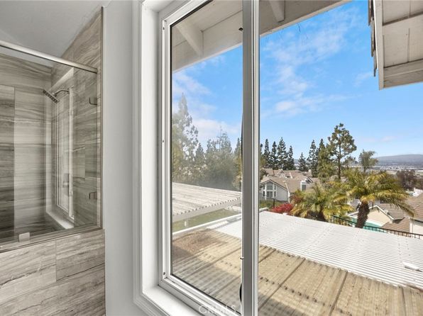 665 S Gentry Ln, Anaheim, CA 92807