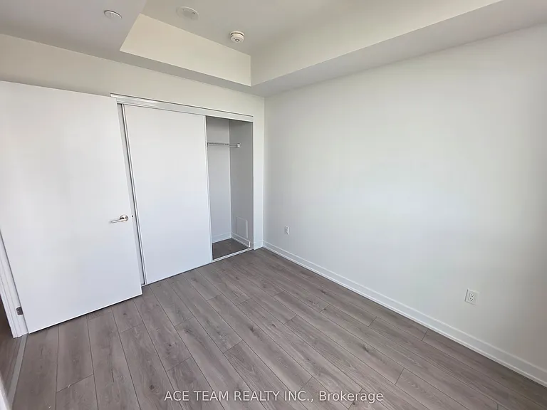 1 Fairview Rd E #3007 — Photo 17
