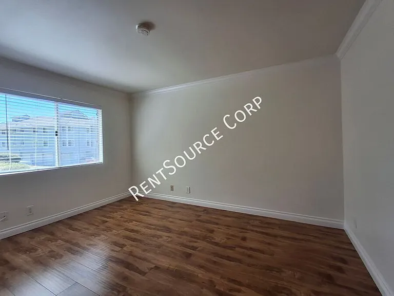 26901 Rainbow Glen Dr #643 — Photo 12