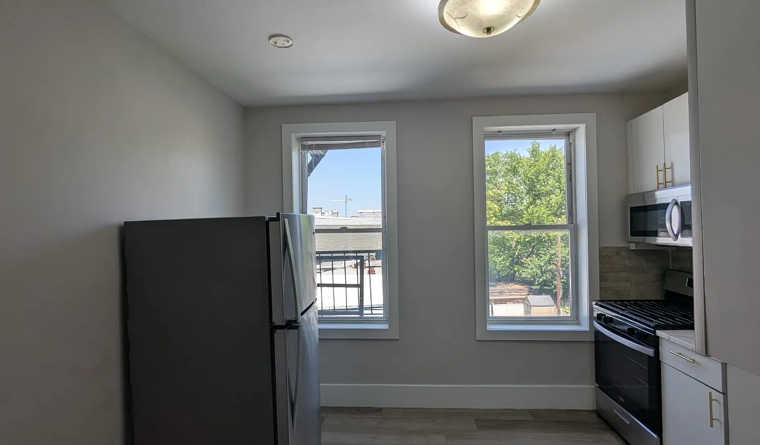 114 Stuyvesant Ave — Photo 2