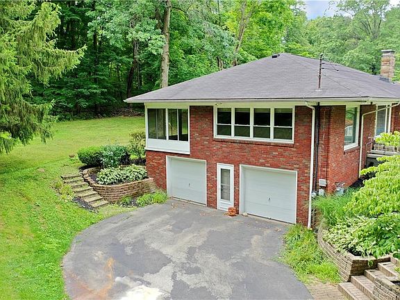 3rd image of 2881 Grandview Blvd