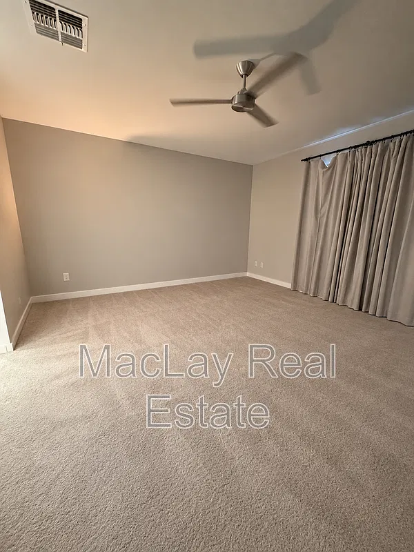 5 bed, 3.0 bath, 2534 sqft, $2,800 — Photo 4