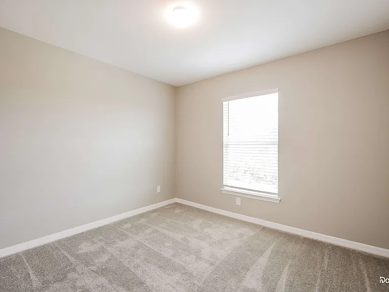 2910 57th St W — Photo 13