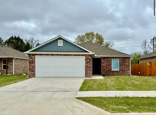 8020 Melody Ln, Fort Smith, AR 72916
