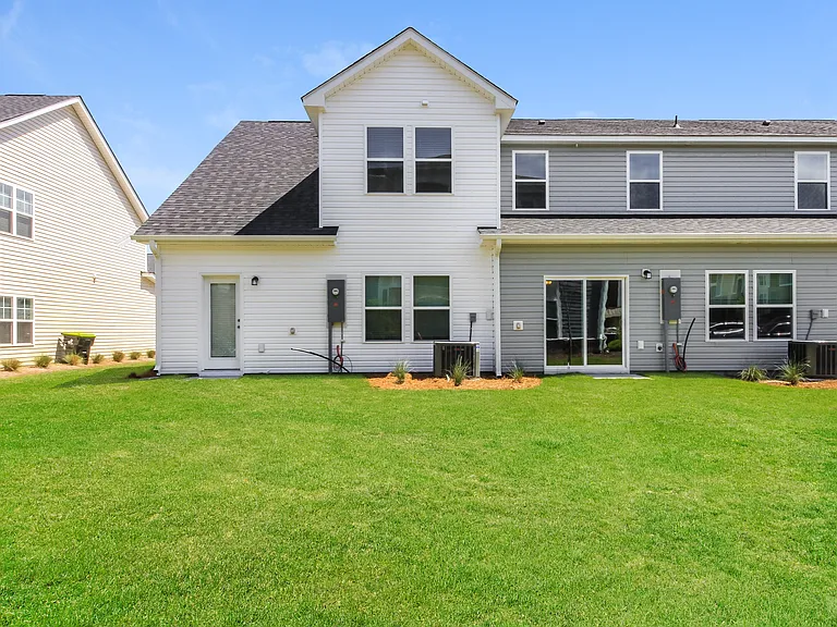 7271 Bellacroft Dr — Photo 19
