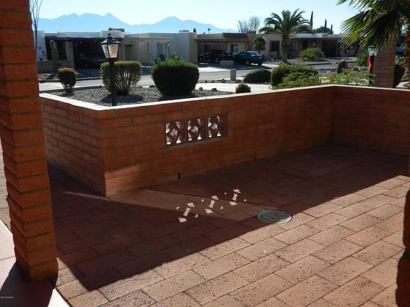 2nd image of 373 N Calle De Las Profetas