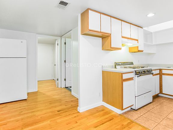 4th image of 2590 3rd St #A