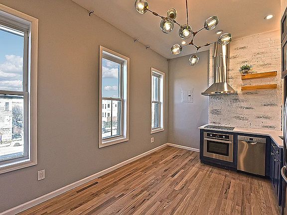 3rd image of 2144A Atlantic Ave #Penthouse
