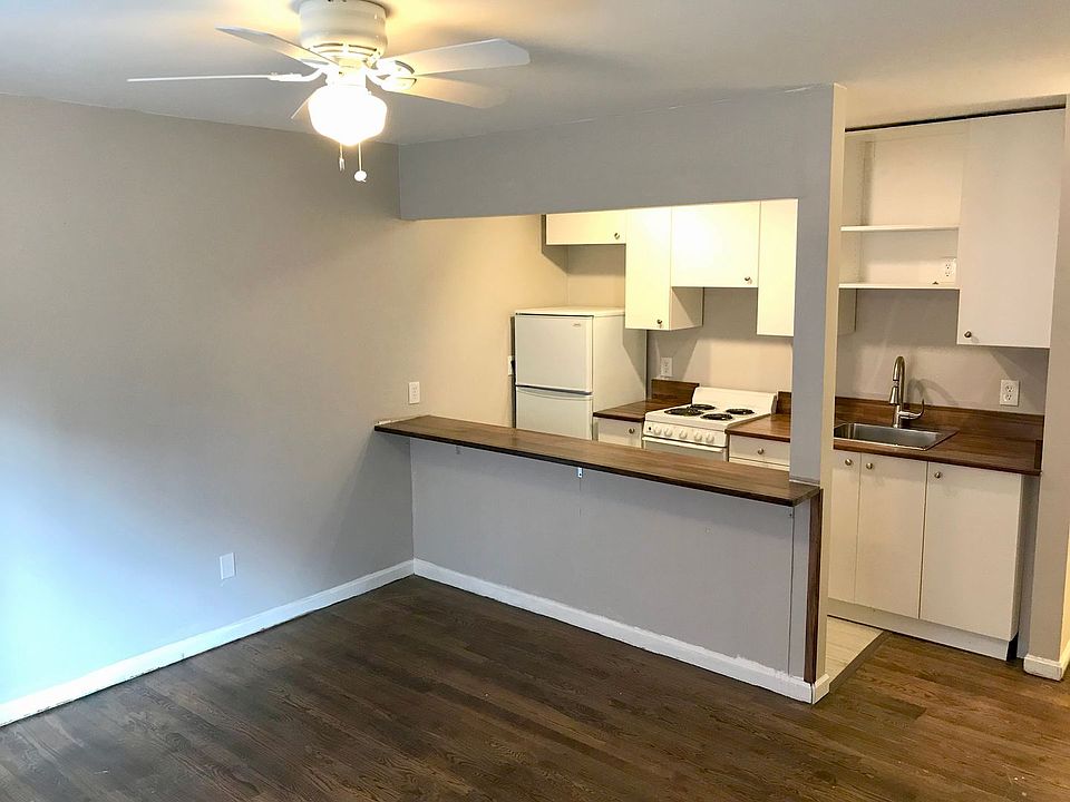 1st image of 2116-2118 Kemper Ln #6