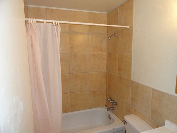 3rd image of 3254 E Olive Ave APT D