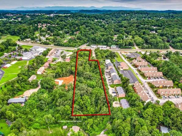 1155 Copperwood Ln, Knoxville, TN 37923