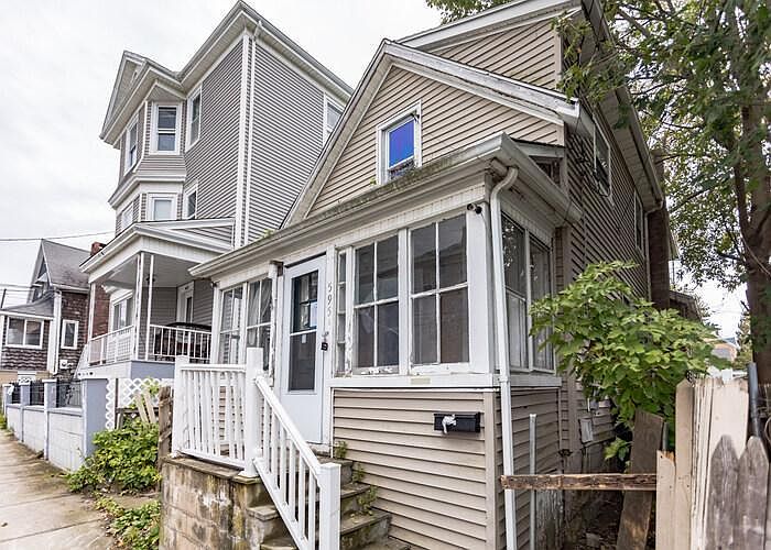 595 Slade St, Fall River, MA 02724 Zillow