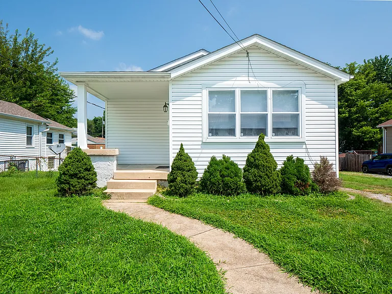 327 W Felton Ave — Photo 24
