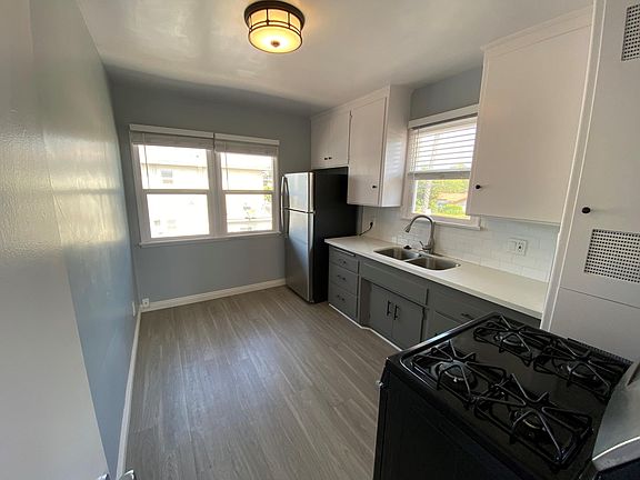 4th image of 3993 Inglewood Blvd #4