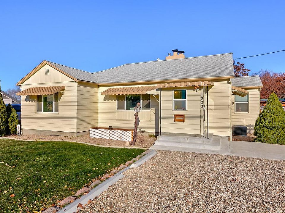 1200 W Pine Ave, Meridian, ID 83642 | Zillow