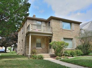 8226 W Center St, Milwaukee, WI 53222