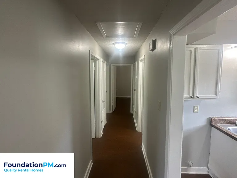732 Tampa Ave — Photo 9