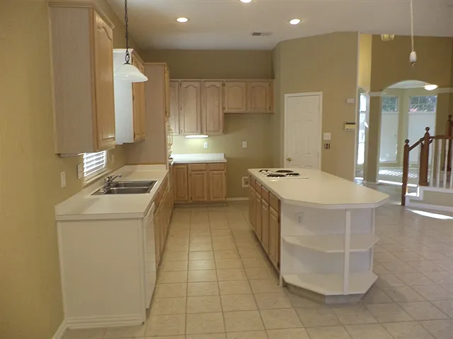 Building Photo - 3307 Saint Pierre