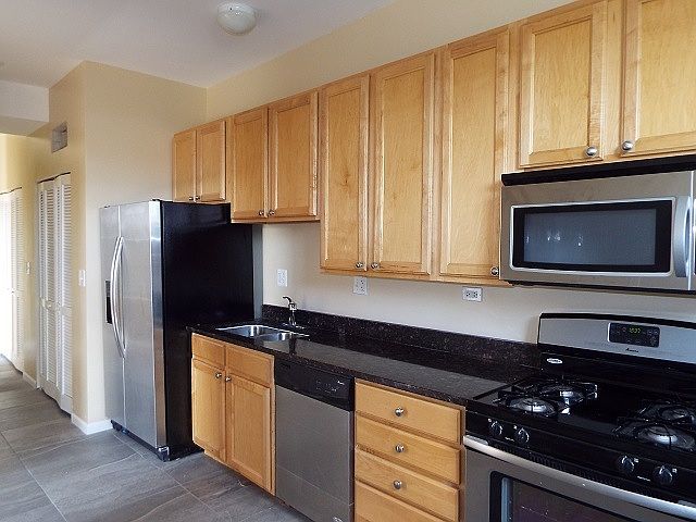 1st image of 5711 S Calumet Ave APT 3S