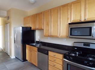 5711 S Calumet Ave APT 3S, Chicago, IL 60637