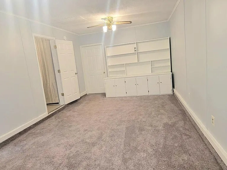 4145 Camelot Dr — Photo 8