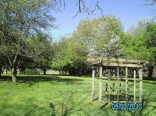 1604 Saint Paul St, Hampstead, MD 21074