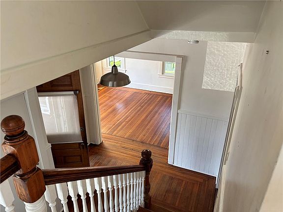 5th image of 5 Ellwood Pl