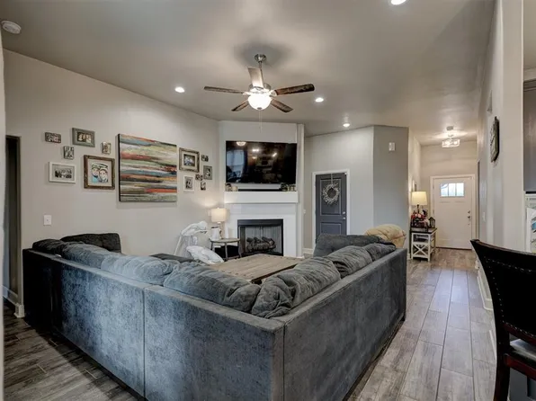 3687 Dragon Fire Ct, Newcastle, OK 73065
