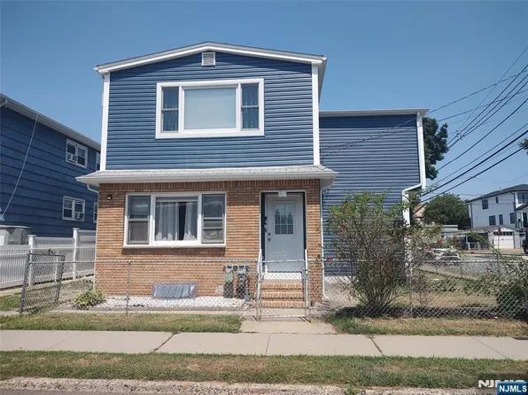 51 Dewitt St, Garfield, NJ 07026