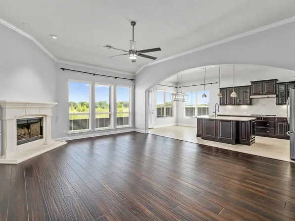 362 Clear Springs Holw, Buda, TX 78610