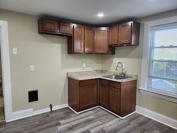 Kitchen and gas stove hook up