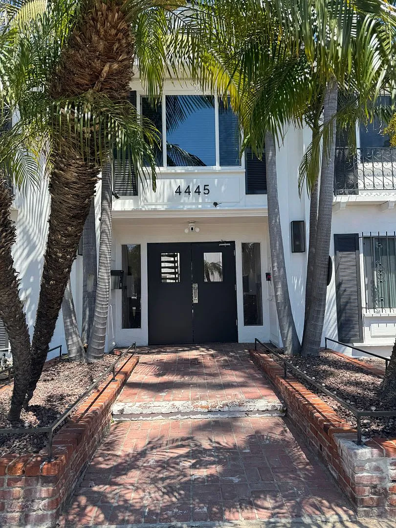 1BD/1BA Pacific Beach Gem Walk to Beach, Bay & Garnet Ave! Perfect Spot for $2,665/mo! — Photo 2