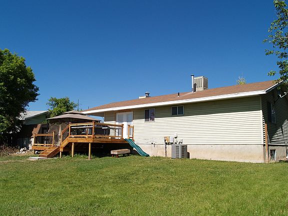 2nd image of 723 N 2200 W