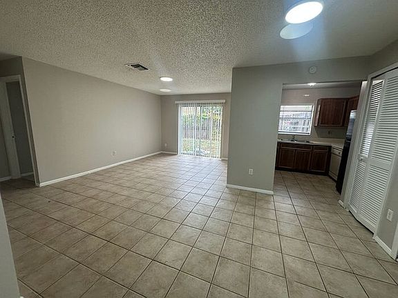 2nd image of 1812 Bonneville Dr