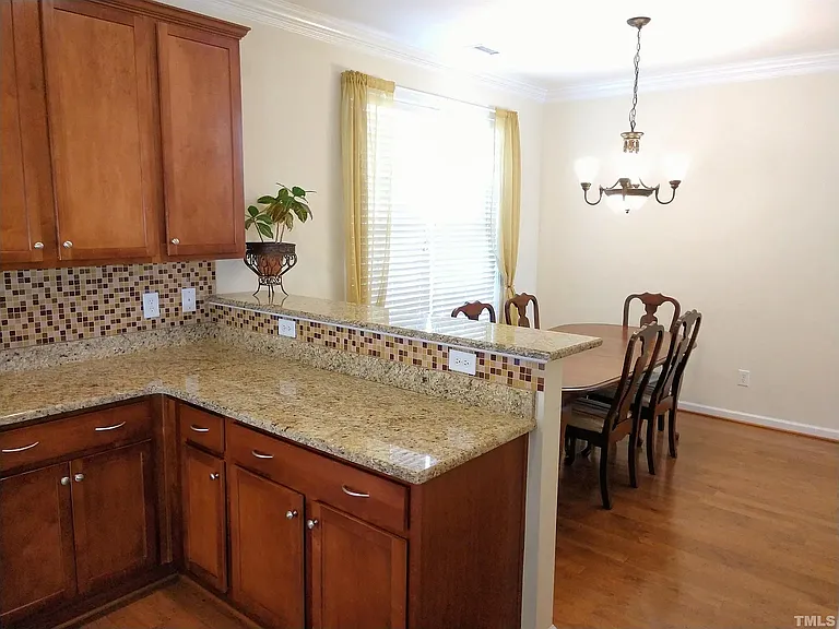 5717 Running Fox Ln — Photo 2