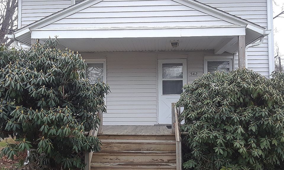 1st image of 542 Eastwood St