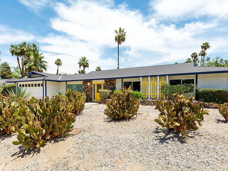1390 S San Joaquin Dr — Photo 42