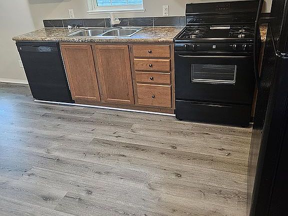 5th image of 3568 Tompkins Ct