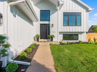 5200 Kalenda Ct NE, Albertville, MN 55301