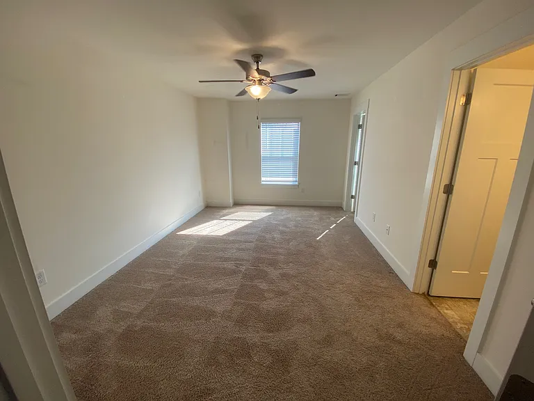 288 E Hayne St — Photo 5