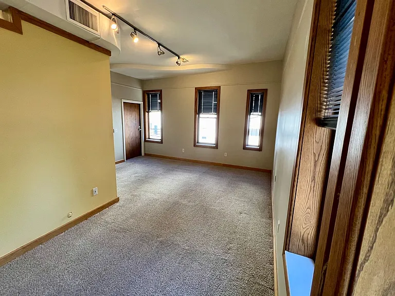 2323 W 30th Ave — Photo 12