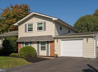 675 Arbor Ln, Warminster, PA 18974