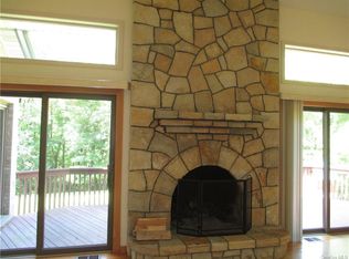 21 Tall Pines Ln, Bedford, NY 10506