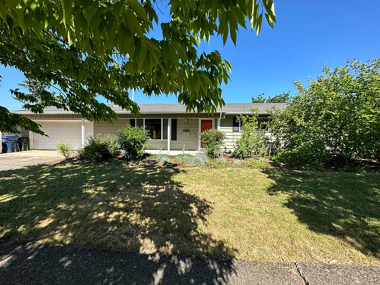 2435 Taylor St — Photo 14