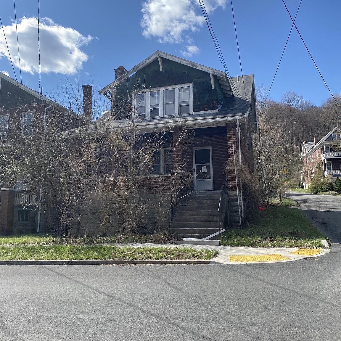 646 Lincoln St Cumberland Md 21502 Zillow